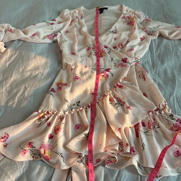 Forever 21 Light Pink Floral Long Sleeve Wrap Dress Mini size M - Picture 13 of 13